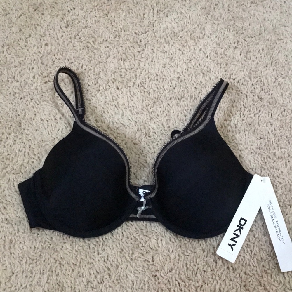 Black DKNY bra